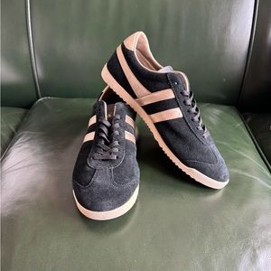 Excellent Condition Women’s GOLA Bullet Pearl Black Rose Gold Sneakers - Size 8